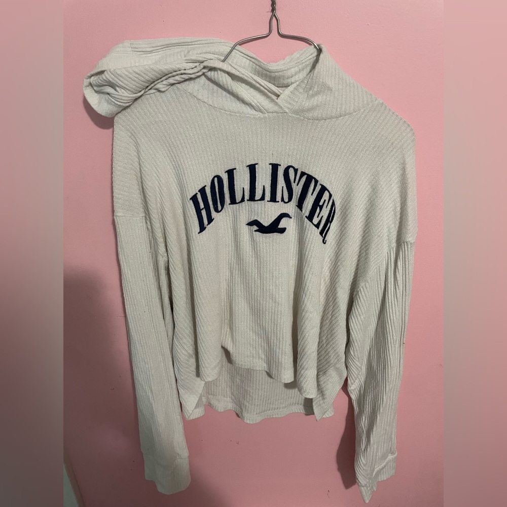 Hollister Cream Coloured Ribbed Cropped Thin Hooded Sweater Women’s Size Medium